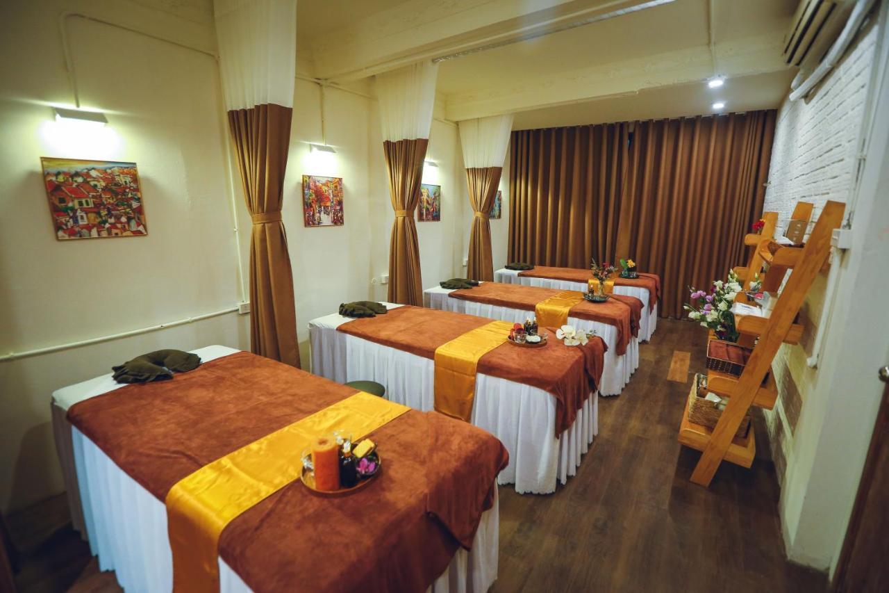 Хостел Reddoorz @ Tong Duy Tan Street (Adults Only) Ханой Екстер'єр фото
