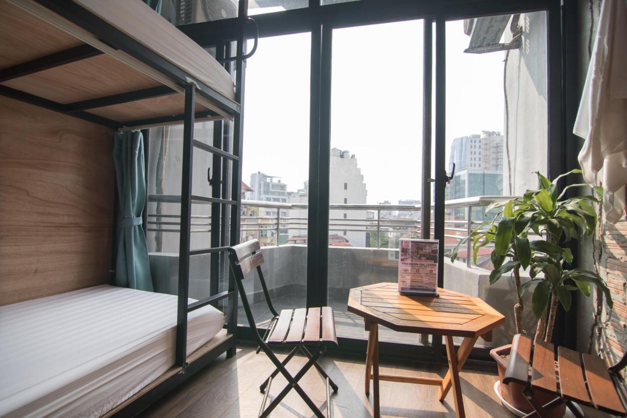 Хостел Reddoorz @ Tong Duy Tan Street (Adults Only) Ханой Екстер'єр фото